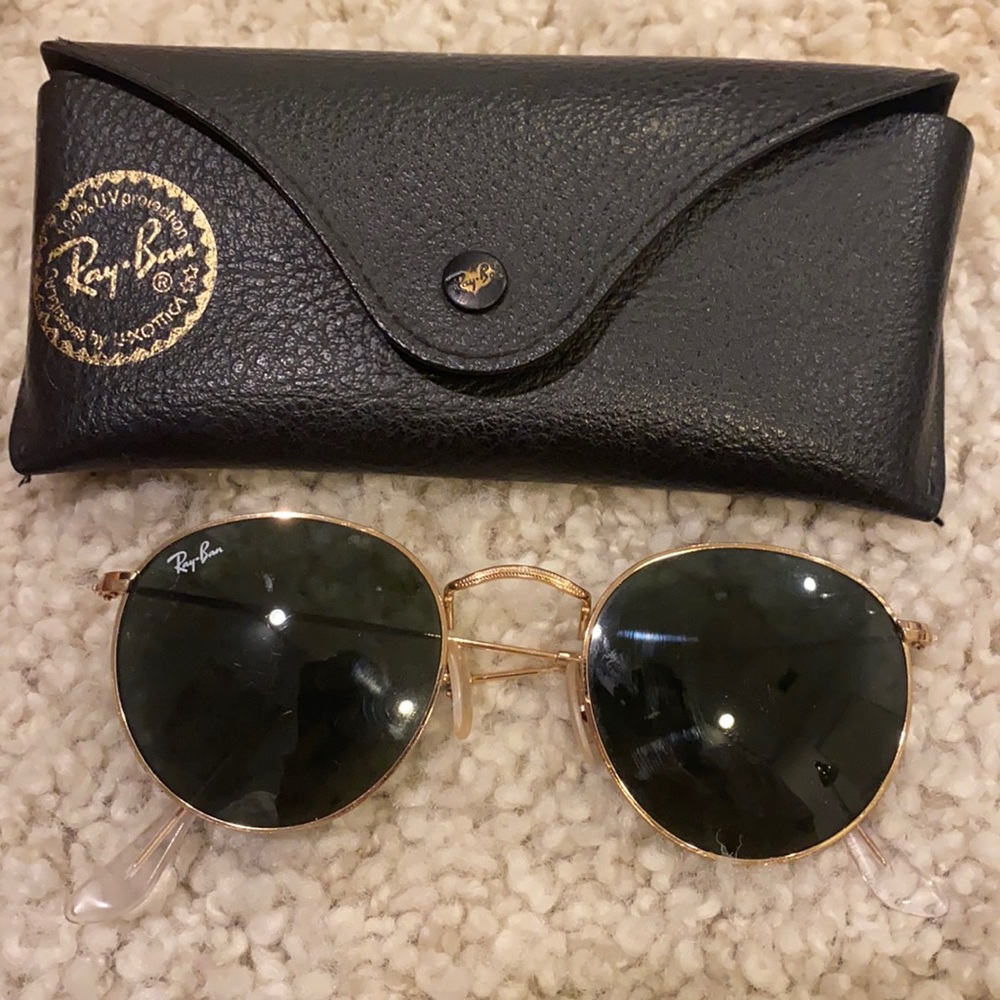 Black circle Ray-Bans